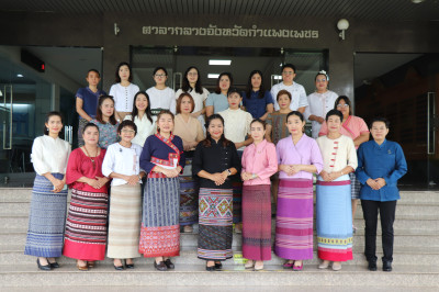 ร่วมสวมใส่แต่งกายตามอัตลักษณ์ไทยสู่สากล ภายใต้แนวคิด ... พารามิเตอร์รูปภาพ 1