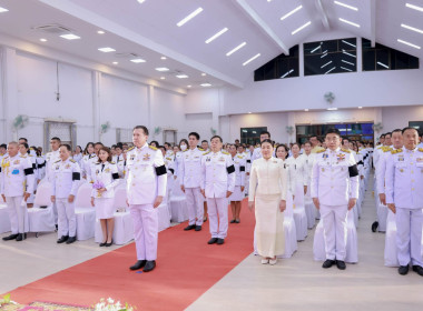 พิธีถวายเครื่องราชสักการะ วางพานพุ่ม ... พารามิเตอร์รูปภาพ 5