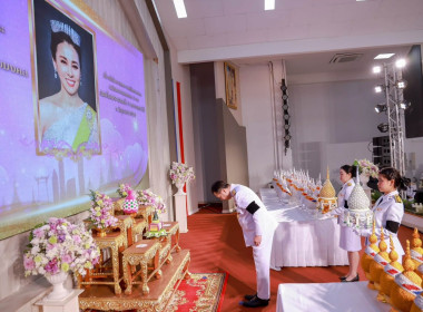 พิธีถวายเครื่องราชสักการะ วางพานพุ่ม ... พารามิเตอร์รูปภาพ 2